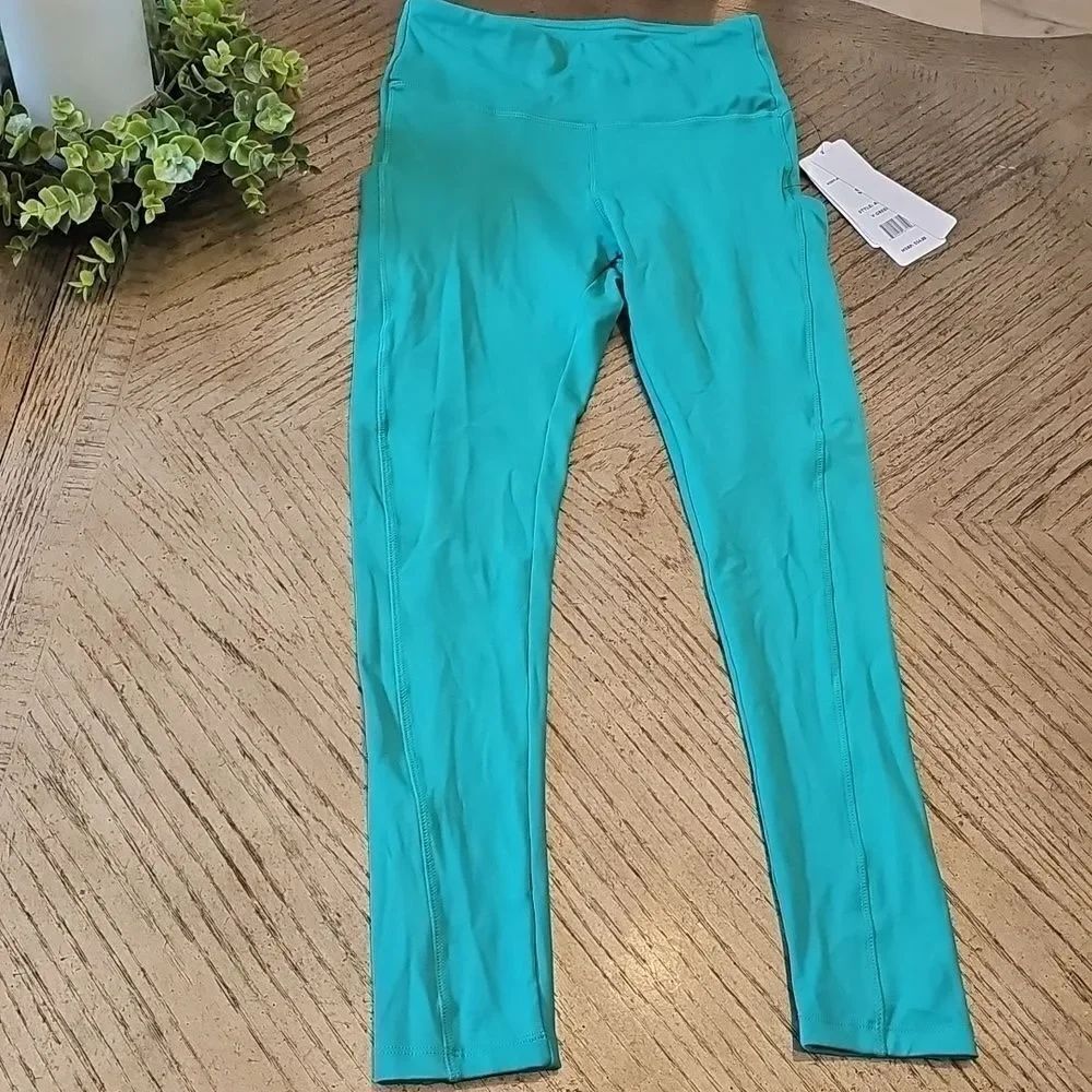 Tummy control leggings Size S NWT Vogo